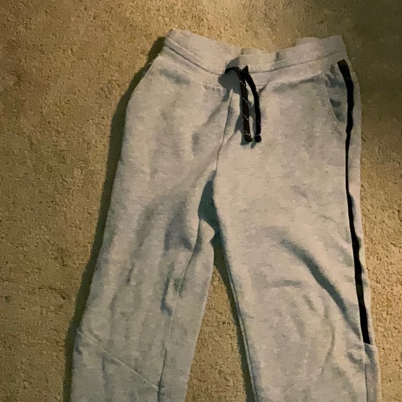 Boys joggers - Picture 2 of 3